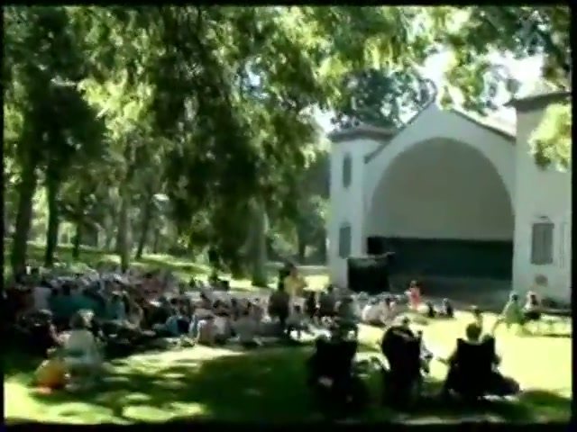 A Monday concert on the lawn, 2010.